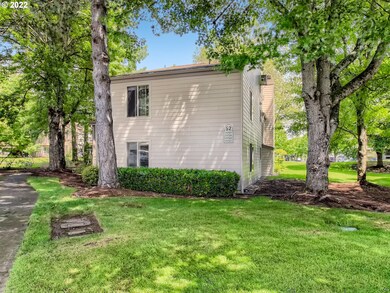 11721 SW Boones Bend Dr unit 9, Beaverton, OR 97008 - photo 3