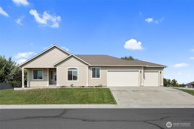 509 Bluff Dr W, Moses Lake, WA 98837 - photo 4