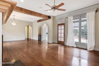 234 Annunciation St -6