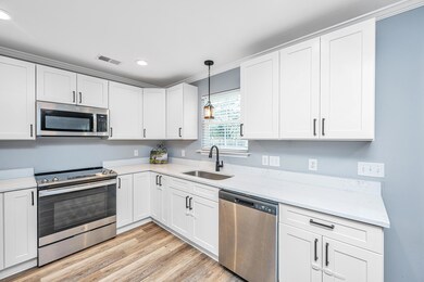 5731ChaplinsLandingRd022