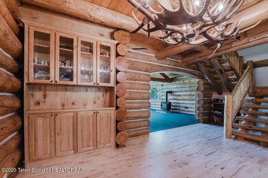 605 Lakota Ln, Jackson, WY 83001 - photo 6