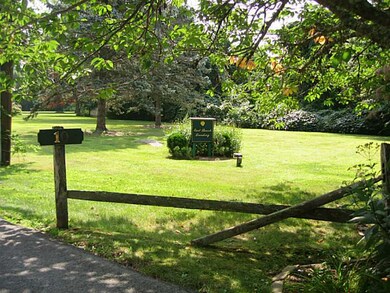 10 E Beach Rd unit 5, Charlestown, RI 02813 - photo 2