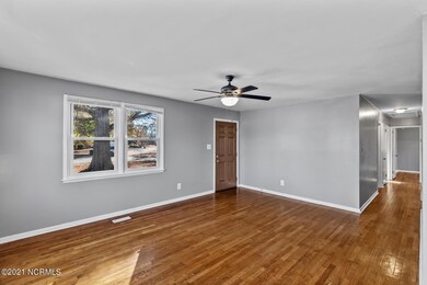 413 Houston Rd, Jacksonville, NC 28540 - photo 5