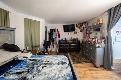 106 Elm St, Schenectady, NY 12304 - photo 4