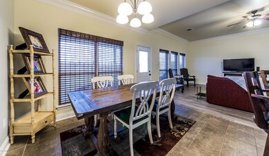 Dining Area 2