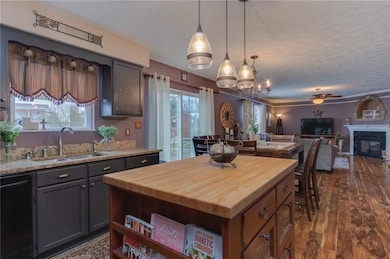 Great entertaining space right into the family roo