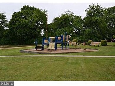 Radnor House unit 905, Bryn Mawr, PA 19010 - photo 5