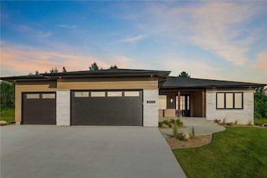 3659 Mclain Way, Hiawatha, IA 52233 - photo 4