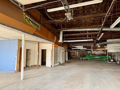 104 S Pine St, Mountain View, MO 65548 - photo 6