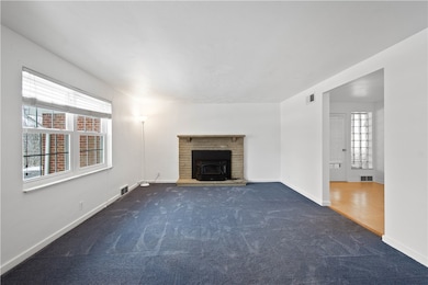 8784 Terrace Dr, Pittsburgh, PA 15237 - photo 2