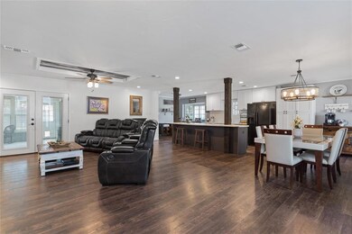 1241 Wedgewood Dr, Cleburne, TX 76033 - photo 6