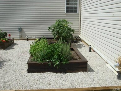 145 Crown Dr, Easton, PA 18040 - photo 6