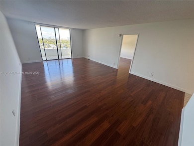 2500 Parkview Dr unit 1109, Hallandale Beach, FL 33009 - photo 3