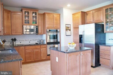 25424 Elm Terrace, Aldie, VA 20105 - photo 3