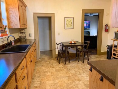 1300 N Preston St, Ennis, TX 75119 - photo 5