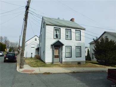 151 Madison St, Freemansburg, PA 18017 - photo 3