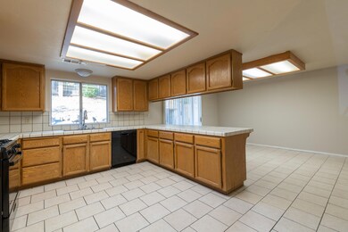 1738 Almaden Dr, Redding, CA 96001 - photo 4