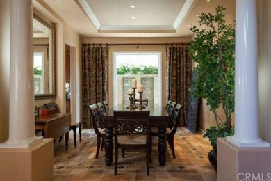 ELEGANT FORMAL DINING ROOM WITH COIFFERED CEILING,
