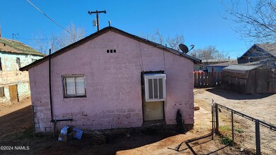 900 E First St, Winslow, AZ 86047 - photo 3