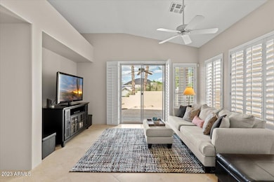 09-Family Room
