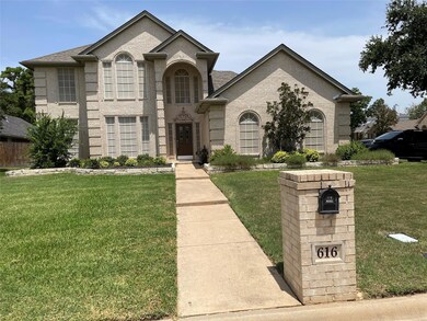 616 Natchez Ct, Hurst, TX 76054 - photo 4