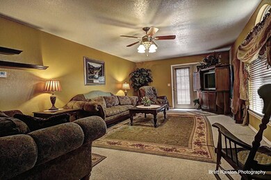 11094 Pumpkin Hill Dr, Bentonville, AR 72712 - photo 4