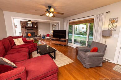 6256 Scottsville Rd, Floyds Knobs, IN 47119 - photo 4