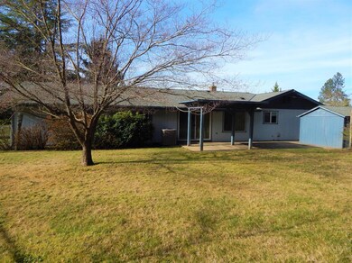 1945 Dawn Dr, Grants Pass, OR 97527 - photo 2