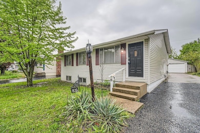 1833 Brookfield Rd - Web Quality - 003 -