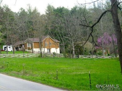 67 W Chapel Rd, Asheville, NC 28803 - photo 2