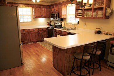 New Appliances in Kitchen with eat-in bar