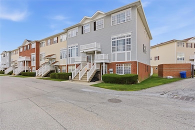 163 Surf Dr unit 199, Bronx, NY 10473 - photo 2