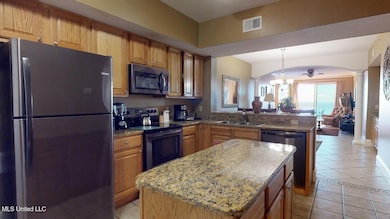 Legacy Towers Condo Rentals unit 905, Gulfport, MS 39507 - photo 5