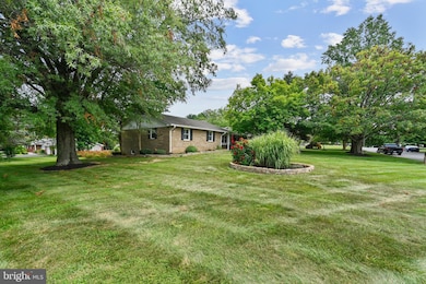 8001 Mckenstry Dr, Laurel, MD 20723 - photo 6