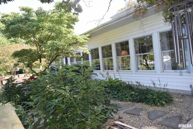 101 James Ln, Jacksonville, IL 62650 - photo 7