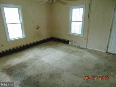 14335 Royer Rd, Cascade, MD 21719 - photo 4