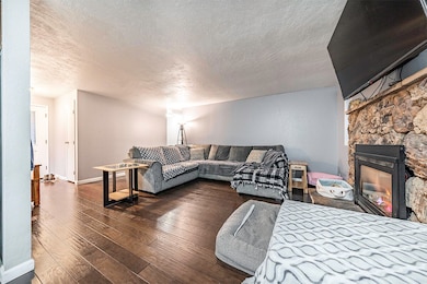 1573 Valley View Dr, Medford, OR 97504 - photo 7