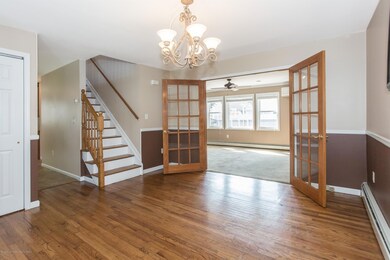 004_Living & Dining Room