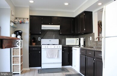 7371 Saint Thomas Loop, Manassas, VA 20109 - photo 2