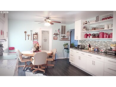 94025 Wedderburn Loop, Gold Beach, OR 97444 - photo 5