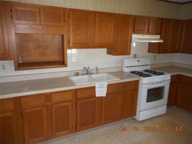 2811 E 16th St, Muncie, IN 47302 - photo 7