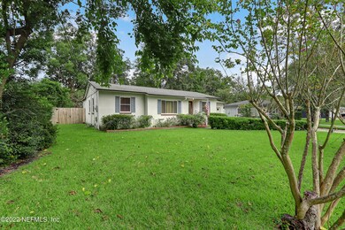 5337 Yerkes St, Jacksonville, FL 32205 - photo 2