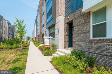 13319 Launders St unit 142, Herndon, VA 20171 - photo 4