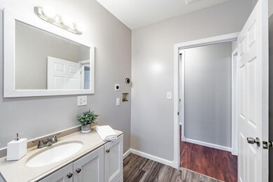 134 White St, Springfield, MA 01108 - photo 7