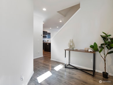 10549 190th St E, Puyallup, WA 98375 - photo 2