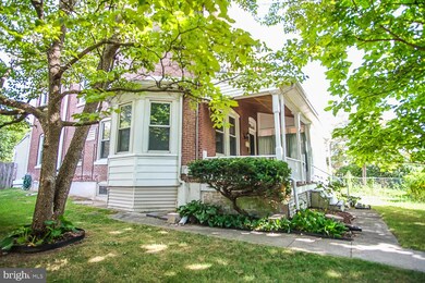 413 N Forrest Ave, Norristown, PA 19403 - photo 3