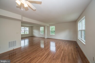 1011 Wampler Rd, Baltimore, MD 21220 - photo 4