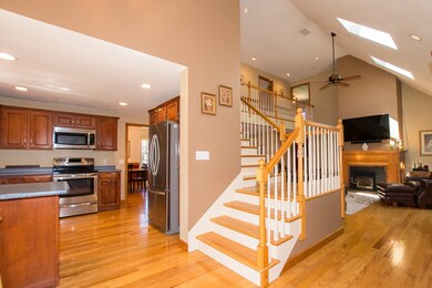 21 Sunset Dr, Dudley, MA 01571 - photo 4