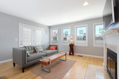 003-photo-living-room-6925207