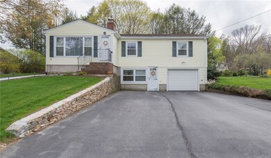 10 Roger Williams Dr, Greenville, RI 02828 - photo 2